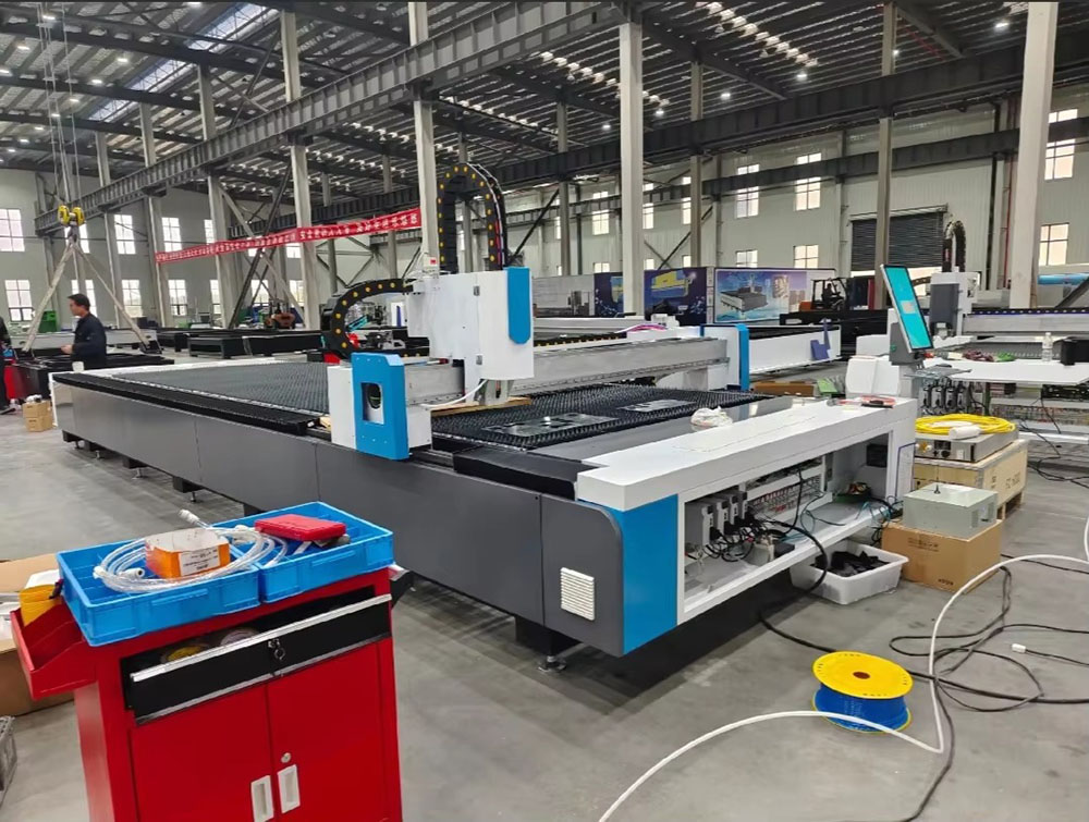 Industrielle 3000W CNC-Faserla – Industrial Laser Cutters Bewertung und Preis